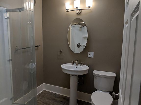 5th image of 221 E Main St APT 6