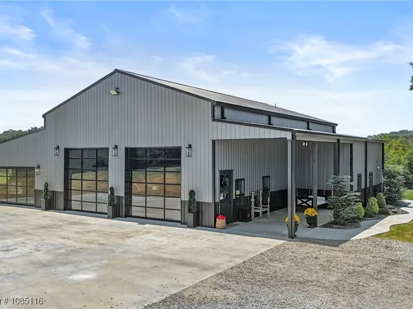 1423 Wood Hills Rd, Van Buren, AR 72956