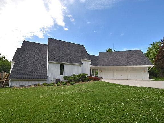 2nd image of 3550 Daleview Dr