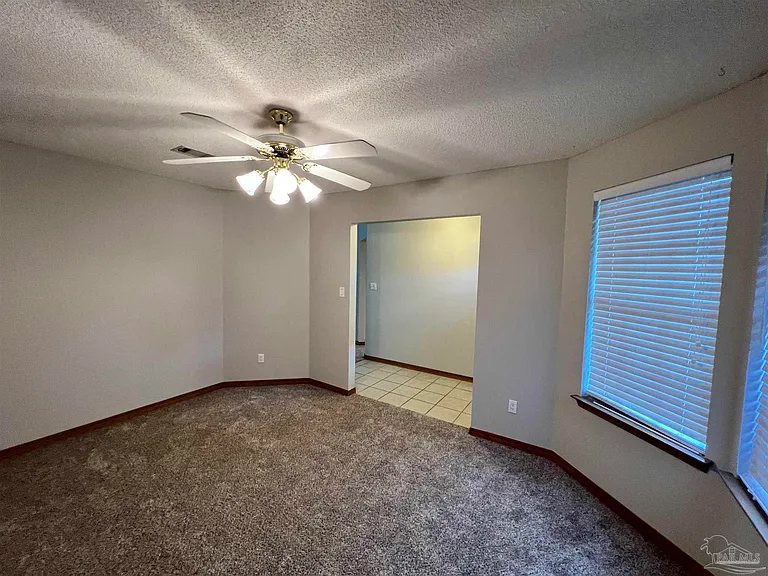 9046 Caribbean Dr — Photo 5