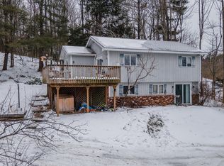 758 Prescott Rd, Manchester, ME 04351