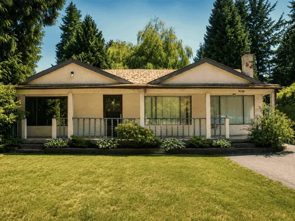 9286 148th St, Surrey, BC V3R 3W8