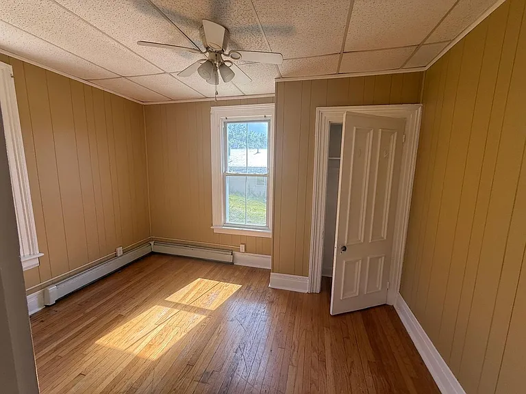 239 W Main St — Photo 3