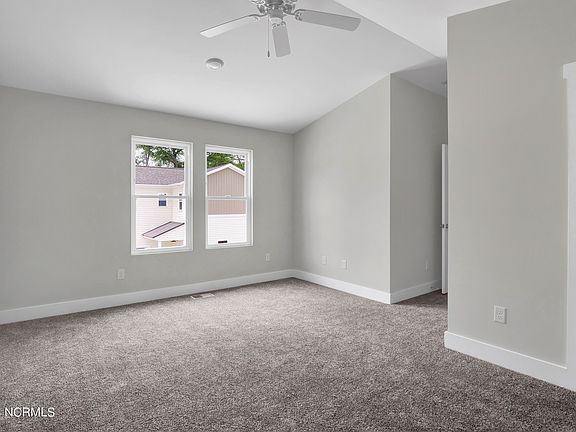 5th image of 2856 Worth Dr Unit B