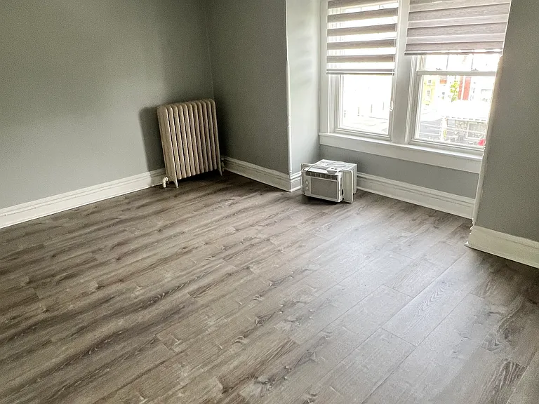 840 W Walnut St #1 — Photo 3