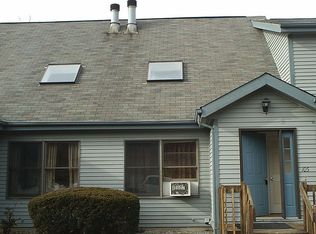 105 Lake Vista Dr, East Hampton, CT 06424