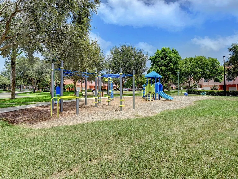 2030 Alta Meadows Ln #1208 — Photo 31