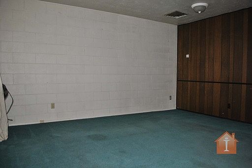 3rd image of 611 N Monterey Ave APT E1