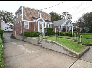 253 Kensington Rd S, Garden City South, NY 11530