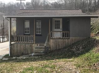 2081 Poca River Rd, Charleston, WV 25320