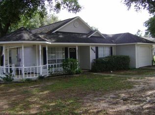 5976 Savannah Dr, Milton, FL 32570