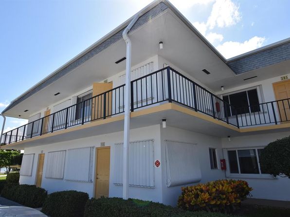 3240 Lake Osborne Dr APT 204