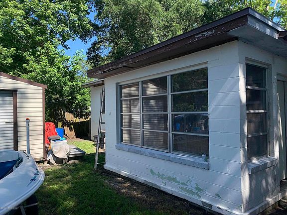 2nd image of 2444 Wilmont Ave