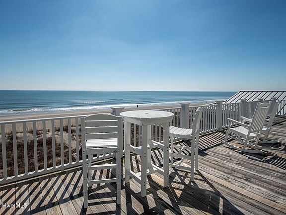 4th image of 230 Ocean Boulevard E