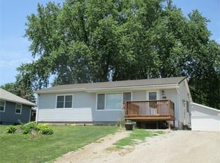 224 Linden Ct, Brooklyn, IA 52211