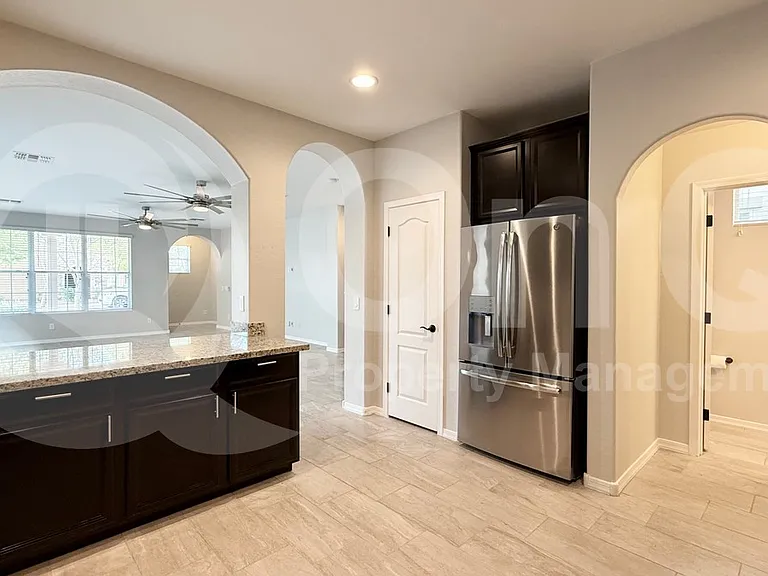 3747 E Hans Dr — Photo 4