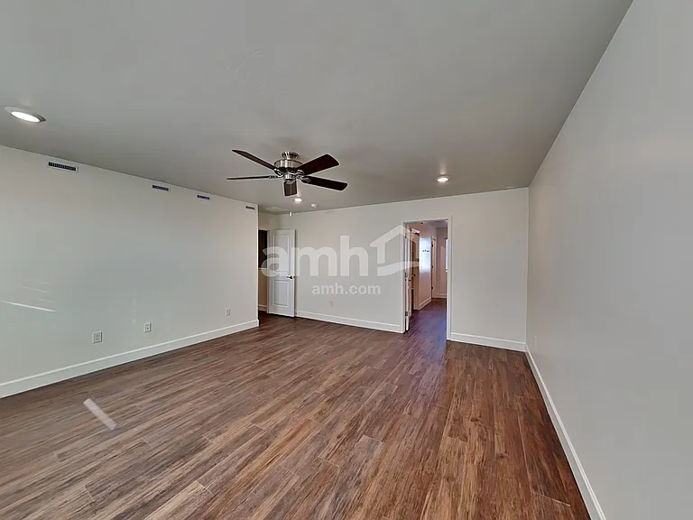 897 Heritage Blvd — Photo 13