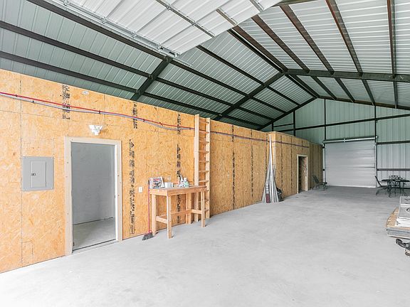 5th image of 155 Corado Rd