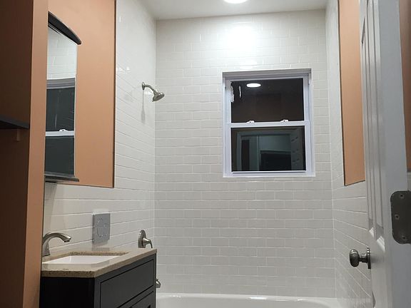 4th image of 22 Sterling Ave #1