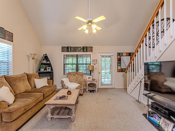 3rd image of 59 Liles Ln