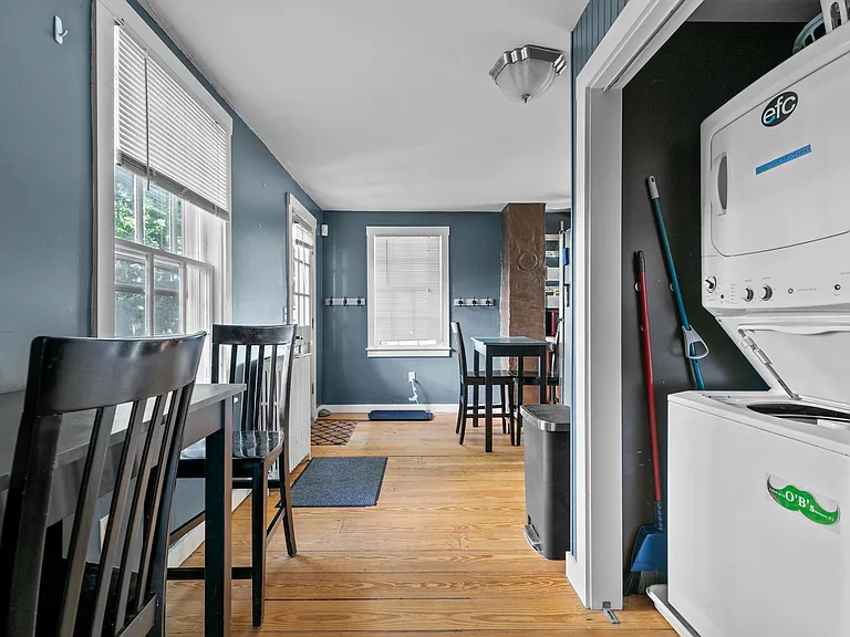 26 Perry St #1 — Photo 14