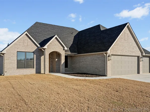 316 Emery Ln, Bartlesville, OK 74006
