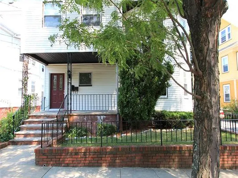 99 Electric Ave — Photo 16
