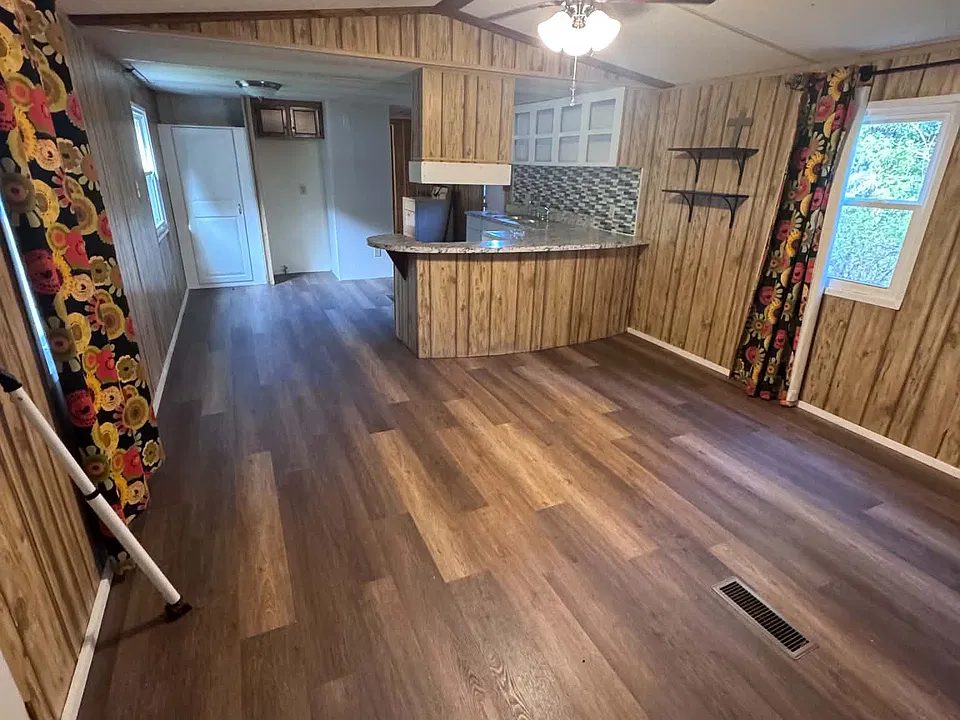 1217 W Alexander Rd