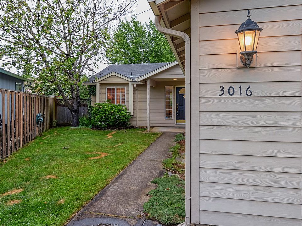 1st image of 3016 NE 158th Ct
