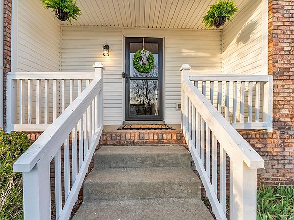 3rd image of 1085 Heatherwood Rd