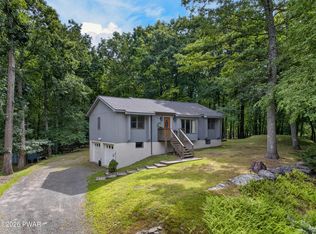 104 Inverness Ct, Milford, PA 18337