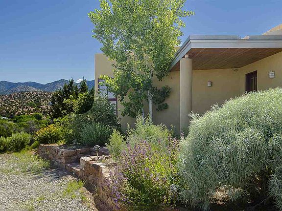 3rd image of 7 Vista Chupadero