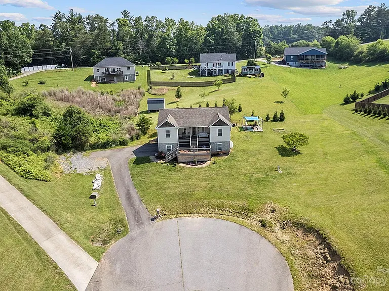 240 Eagle View Ln — Photo 19