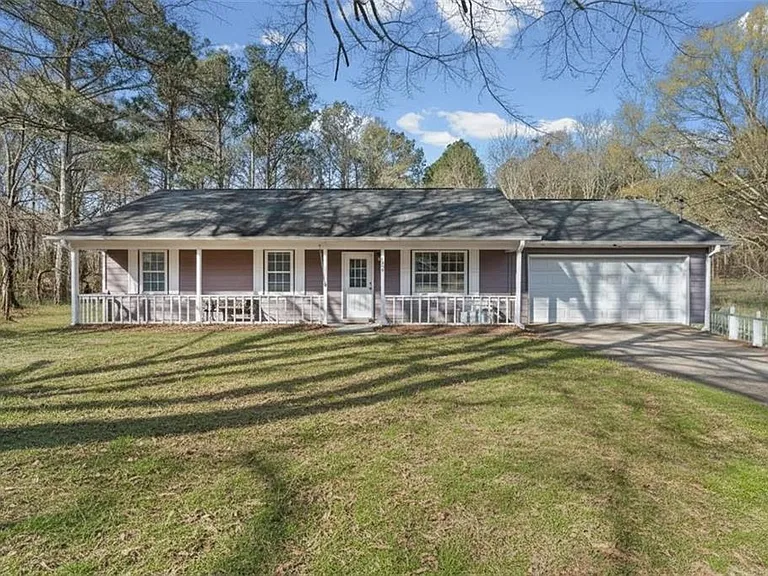 120 Woodcrest Dr — Photo 1