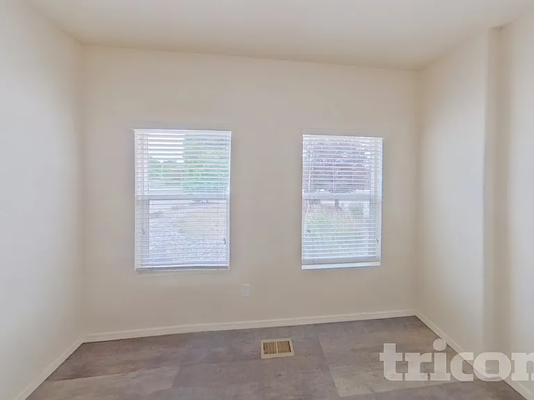 5425 Barnstormers Ave — Photo 15