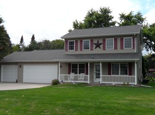 318 Crestview Ave, Neenah, WI 54956