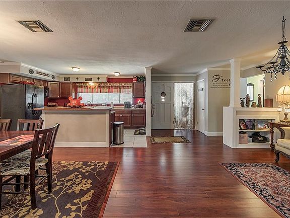 4th image of 2180 Morningside Dr