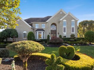 141 Lions Ct, Freehold, NJ 07728