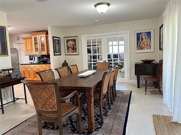 4th image of 8791 SW 87th St