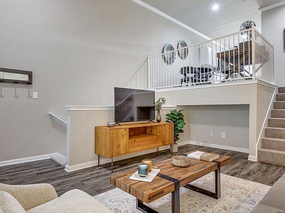 5th image of 150 Parliament Ln