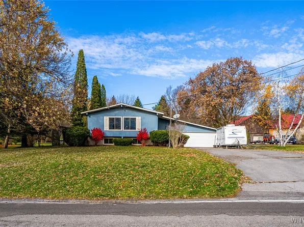 11152 Porterville Rd, East Aurora, NY 14052