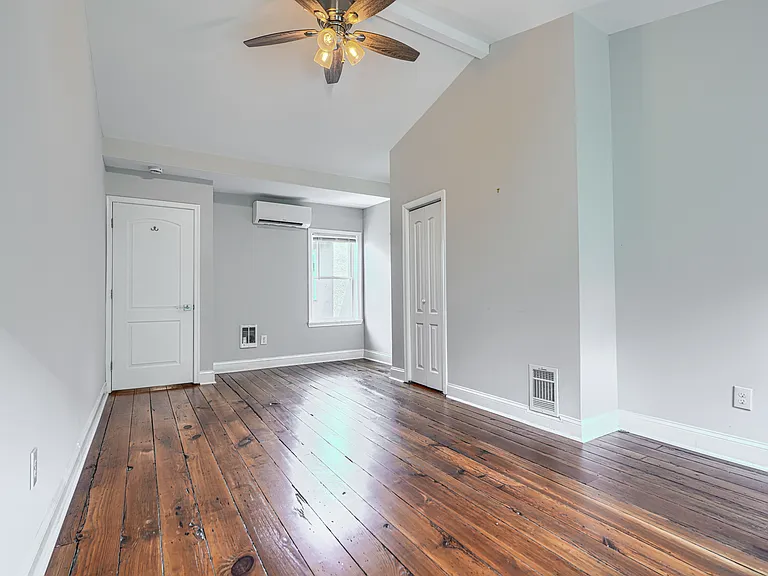 214 Warren Ave — Photo 29