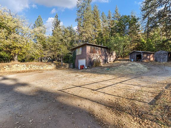 3rd image of 3170 Pleasant Valley Rd