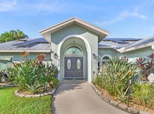 475 SE Nome Dr, Port Saint Lucie, FL 34984