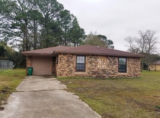 4148 Brewer St, Moss Point, MS 39563