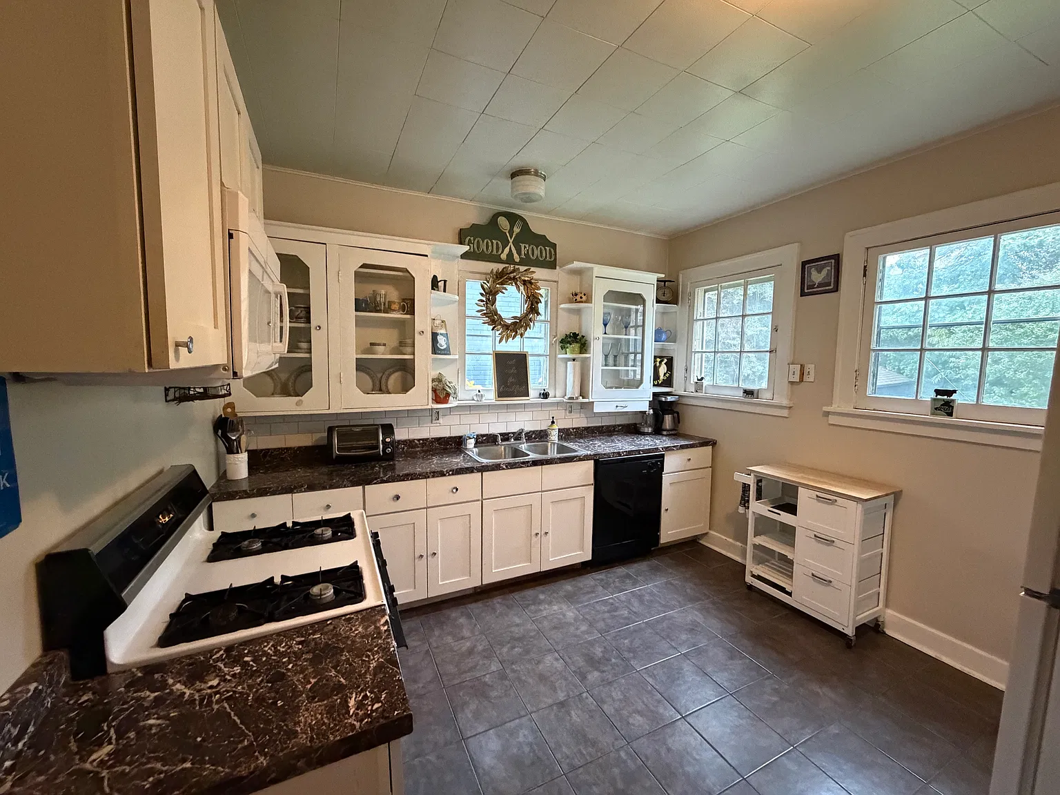 2 bed, 1.0 bath, 850 sqft, $1,000 — Photo 4