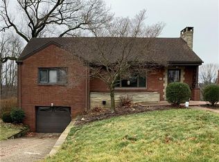 4850 Mooreridge Dr, Pittsburgh, PA 15227