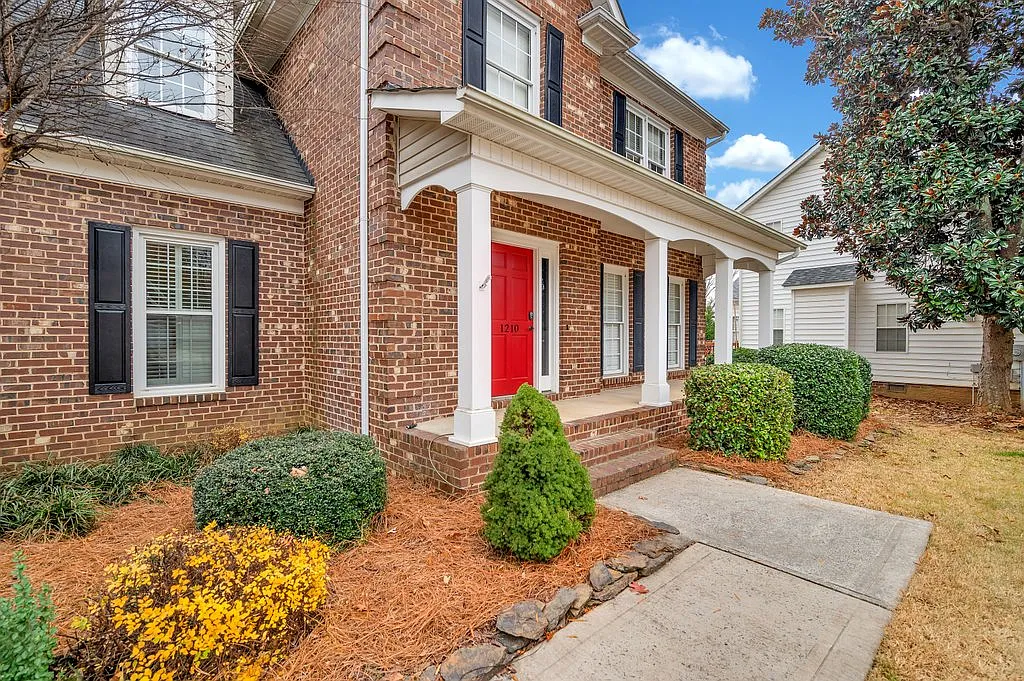 4 bed, 3.5 bath, 2868 sqft, $4,700 — Photo 2