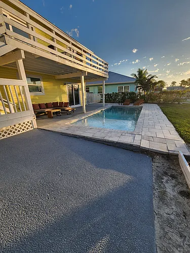215 Flamingo St Photo 1