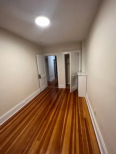 10 Barrows St #4 Photo 1